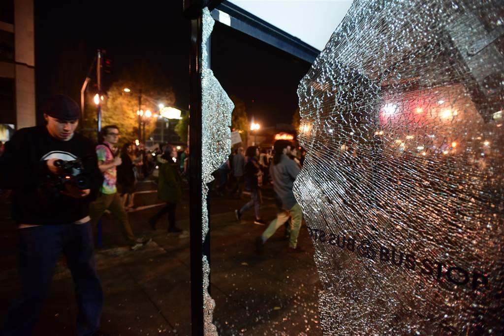 Madonna Trump karşıtı eylemde