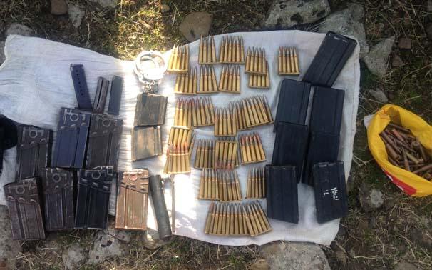 Diyarbakır'da çok sayıda silah ve mühimmat ele geçirildi