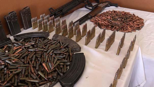 Diyarbakır'da çok sayıda silah ve mühimmat ele geçirildi
