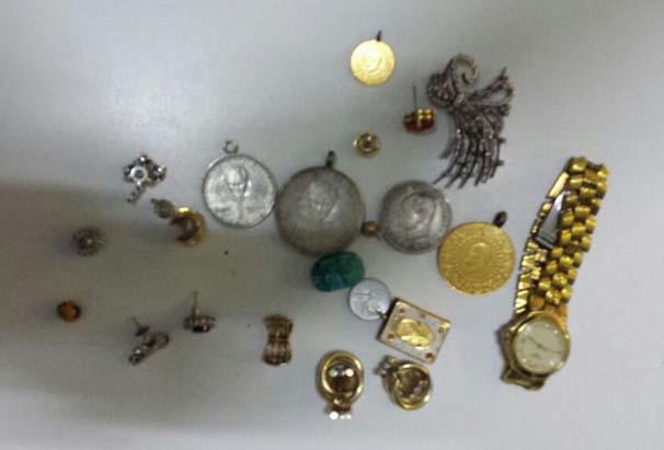 Eski belediye başkanının eşini bakıcısı öldürdü