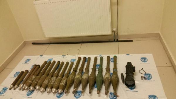 Van'da PKK cephaneliği ele geçirildi