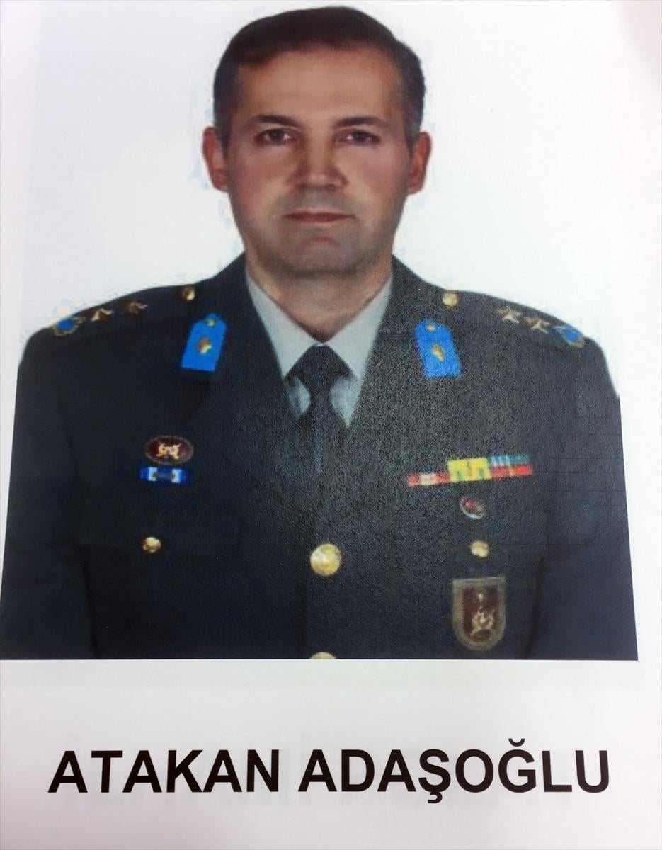 FETÖ'cü firari komutanların fotoğrafları basına dağıtıldı