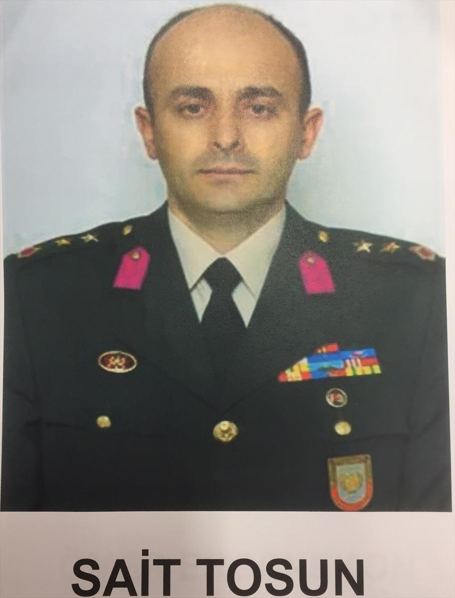 FETÖ'cü firari komutanların fotoğrafları basına dağıtıldı