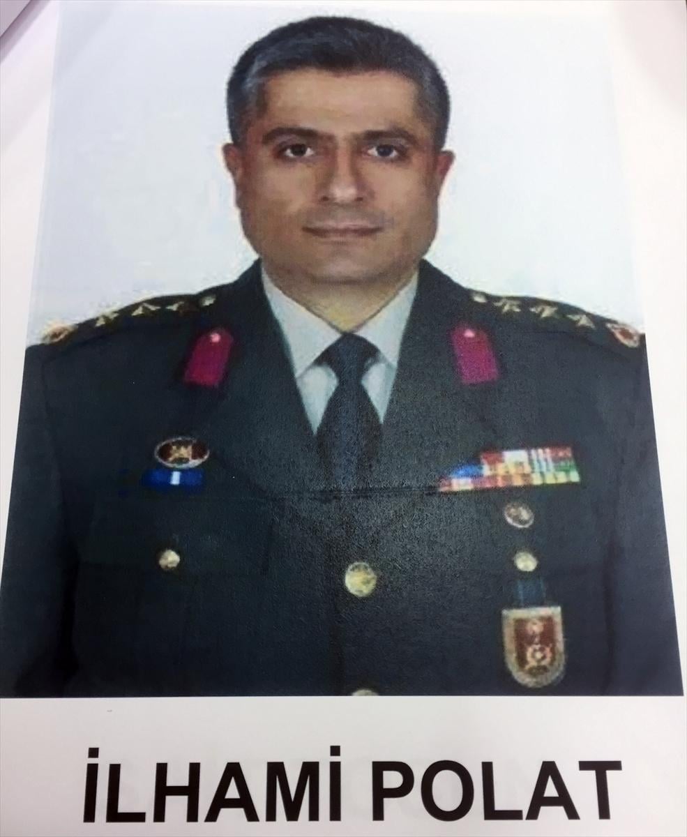 FETÖ'cü firari komutanların fotoğrafları basına dağıtıldı