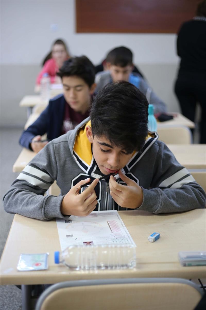 TEOG ilk gün oturumları başladı