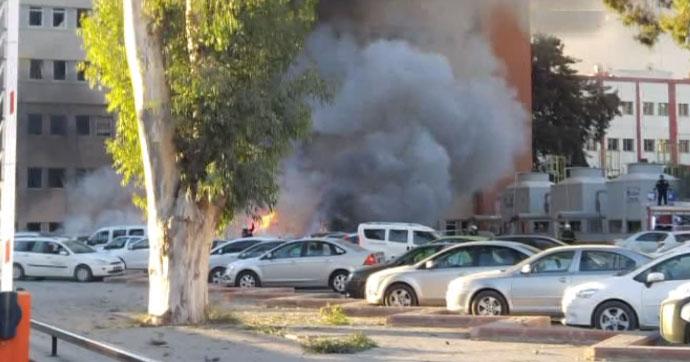 Adana Valiliği önünde patlama