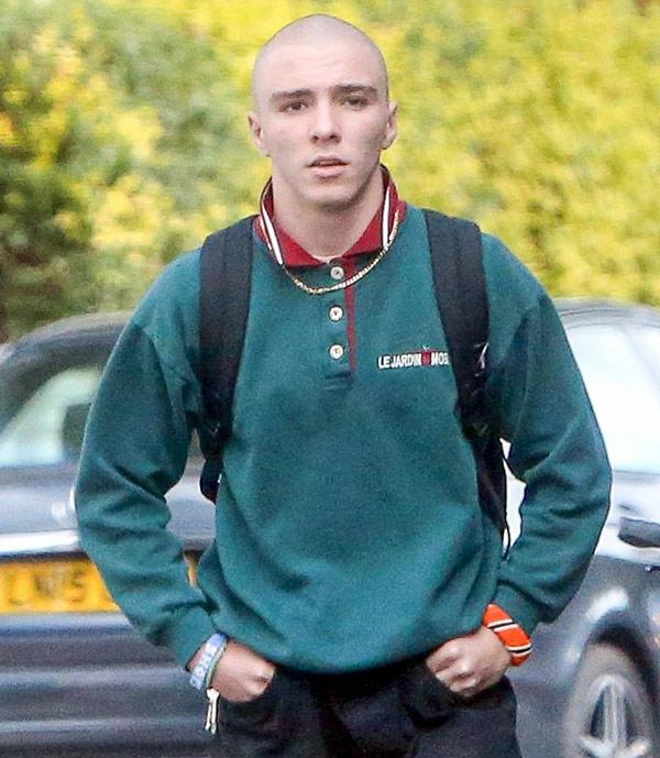 Madonna'nın oğlu köprü altında