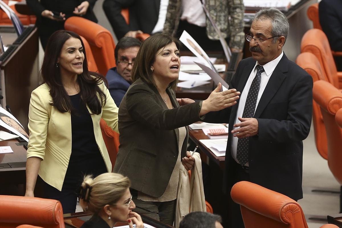 Meclis'te vekiller arasında Tahir Elçi tartışması