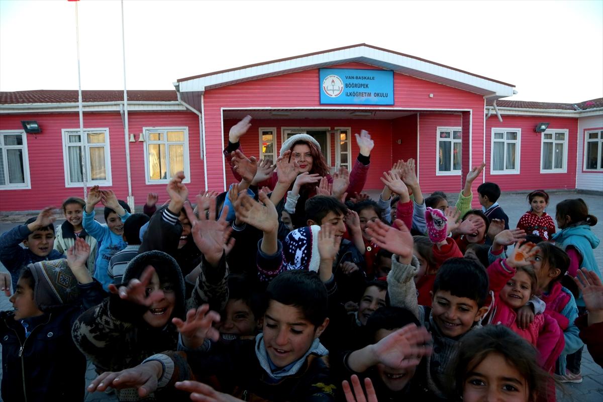 Öğretmenler, öğrencileri için inşaat ustası oldular