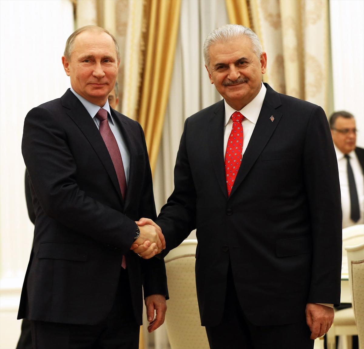 Rusya'da Putin-Yıldırım görüşmesi