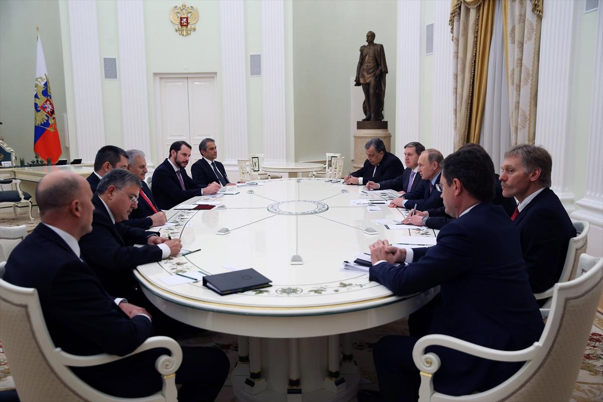 Rusya'da Putin-Yıldırım görüşmesi