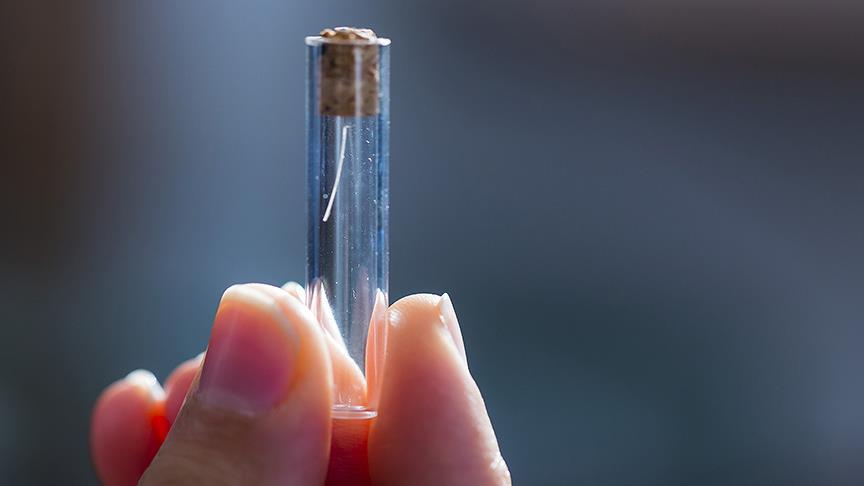 Saç teline besmele yazmayı başardı