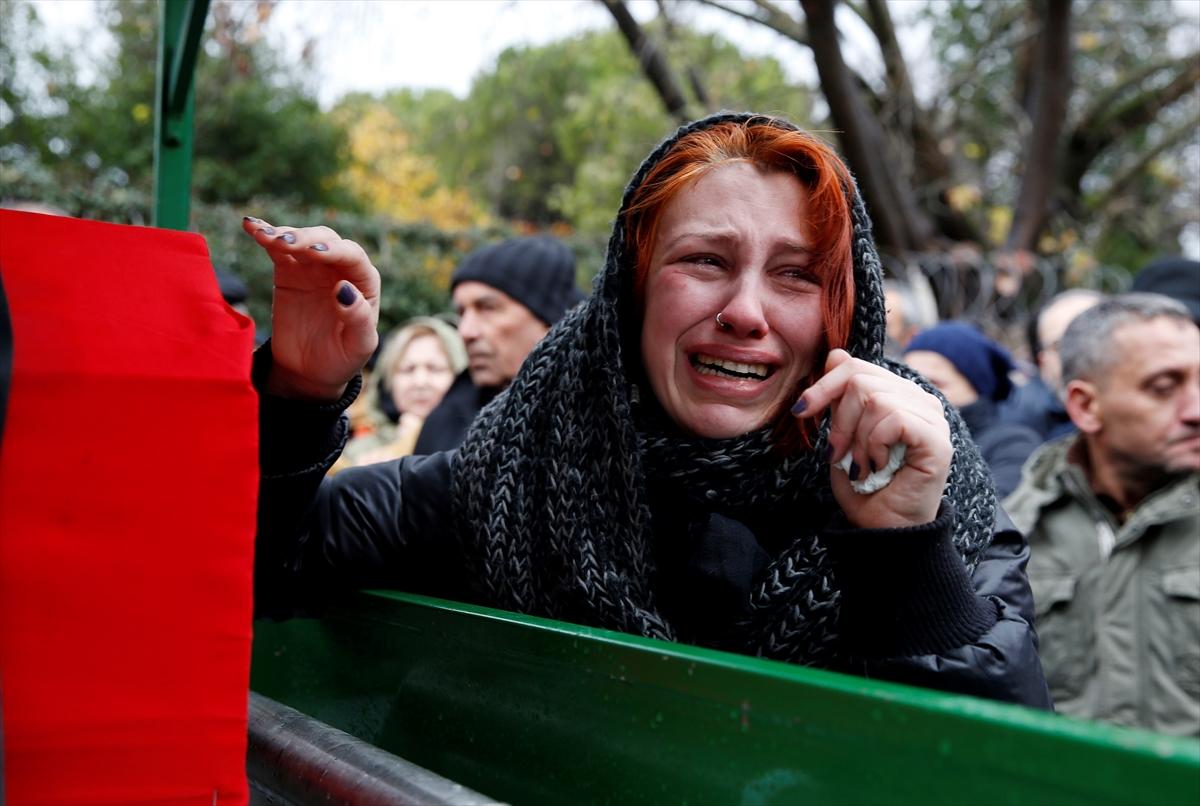Selin Çelik son yolculuğuna uğurladı