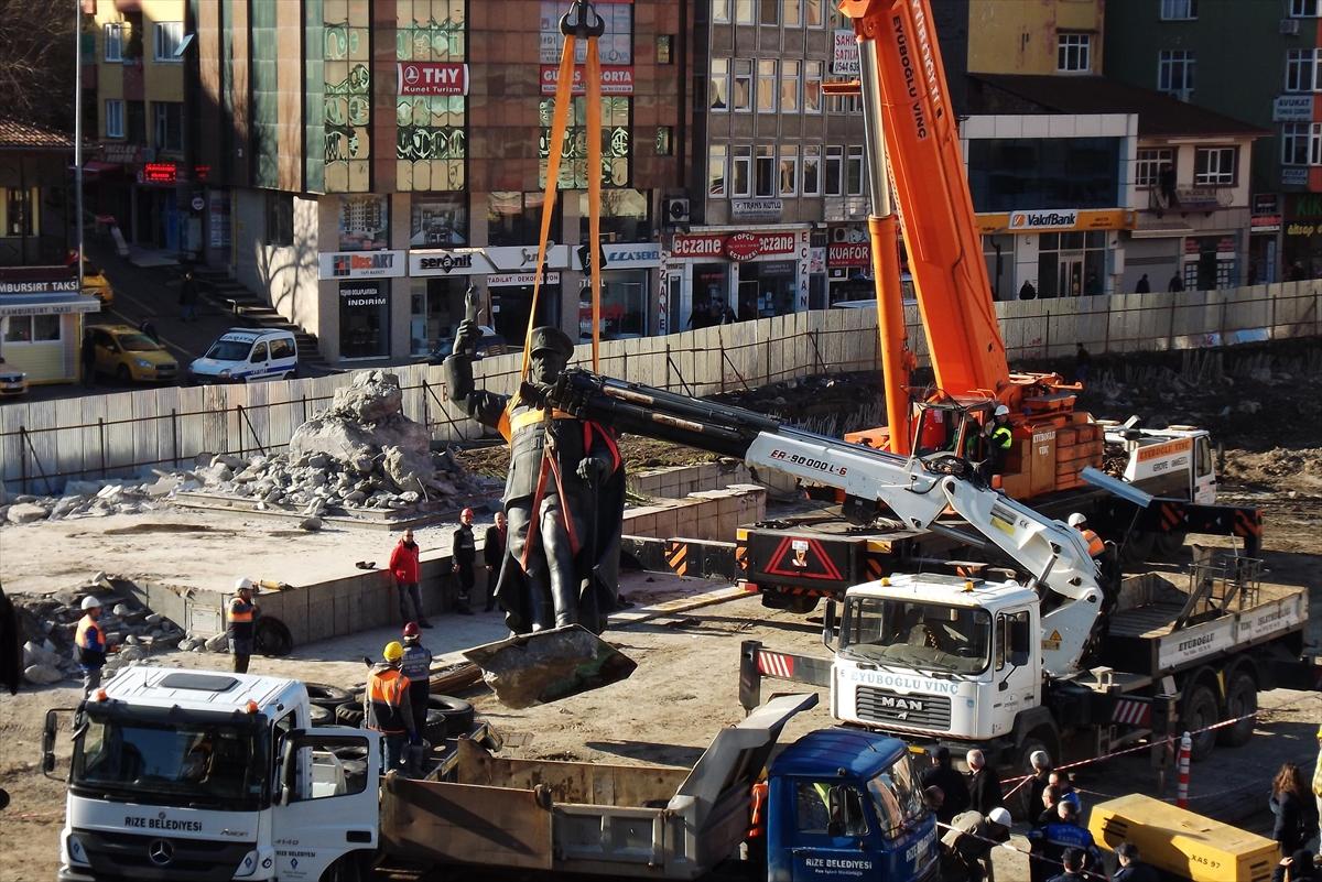 Rize'de Atatürk heykeli kaldırıldı