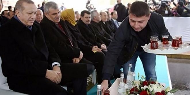 Cumhurbaşkanı Erdoğan'a çay sürprizi