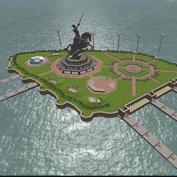 Hindistan'da dev heykel tartışma yarattı