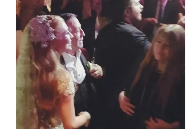 Ali Ağaoğlu kızı Sena'yı evlendirdi