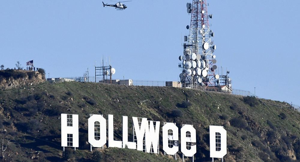 Hollywood yazısını Hollyweed olarak değiştirdiler