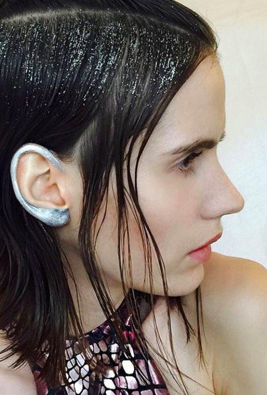 2017'nin trendi: Kulak makyajı