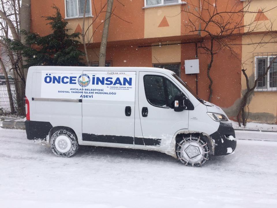 Avcılar'da kar mesaisi