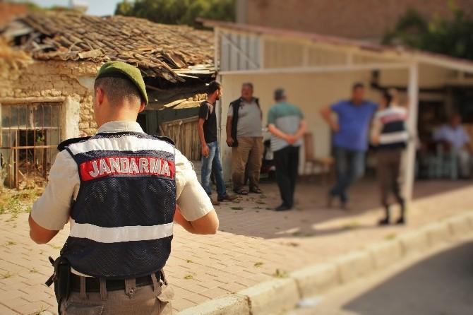 Sosyal medyadan PKK’yı övünce jandarma yurdu bastı