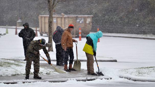 ABD ve Avrupa kar altında
