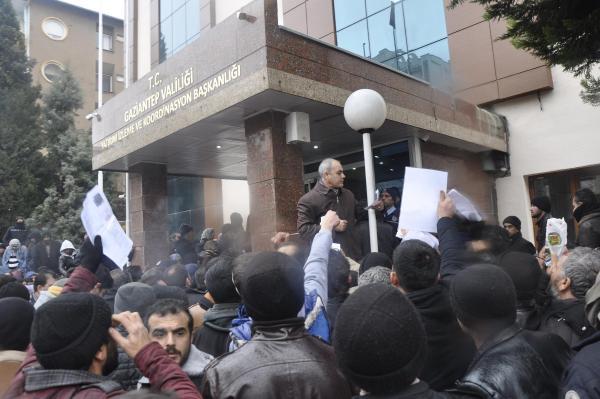 Suriyelilerin geçici ikamet izdihamı