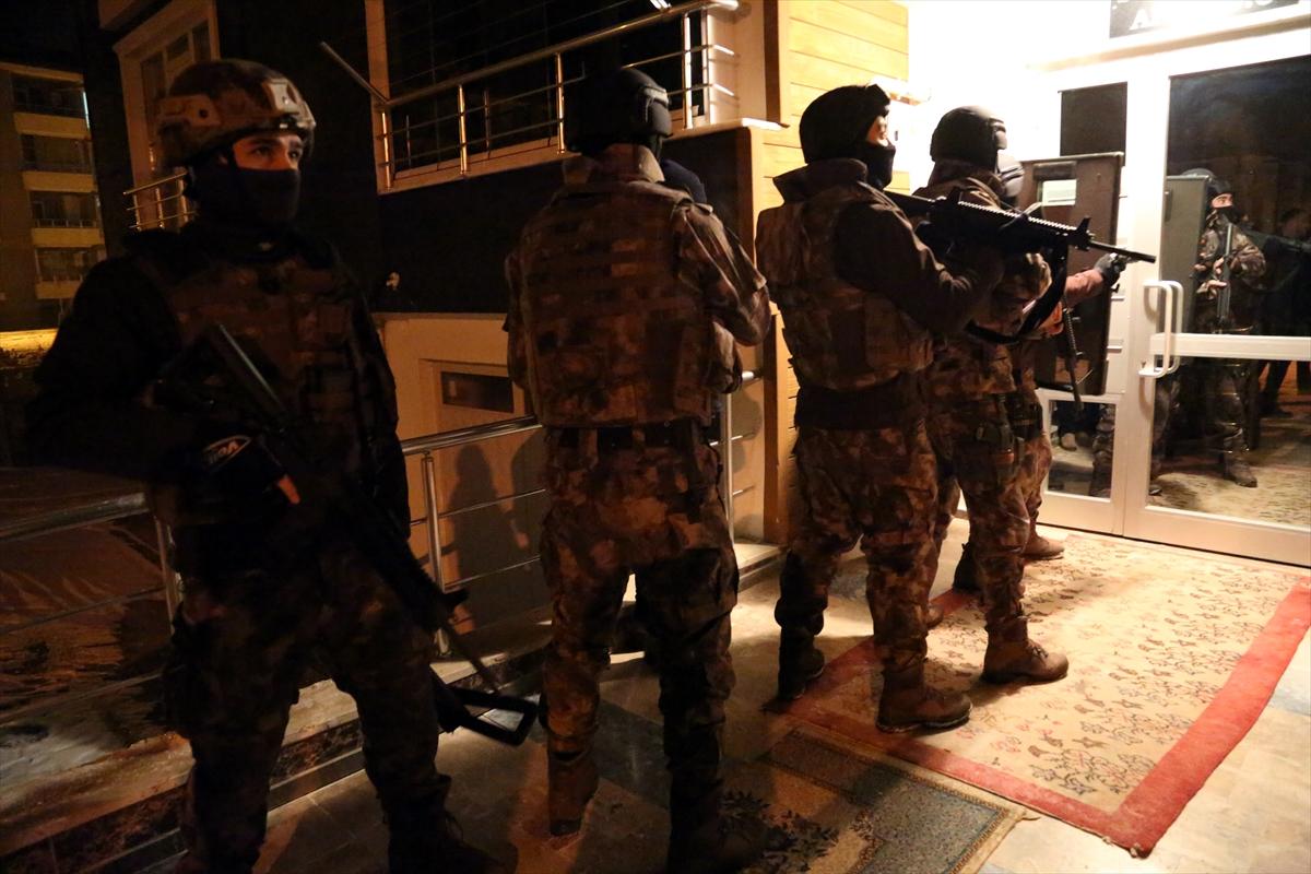 Bolu'da PKK'ya şafak operasyonu