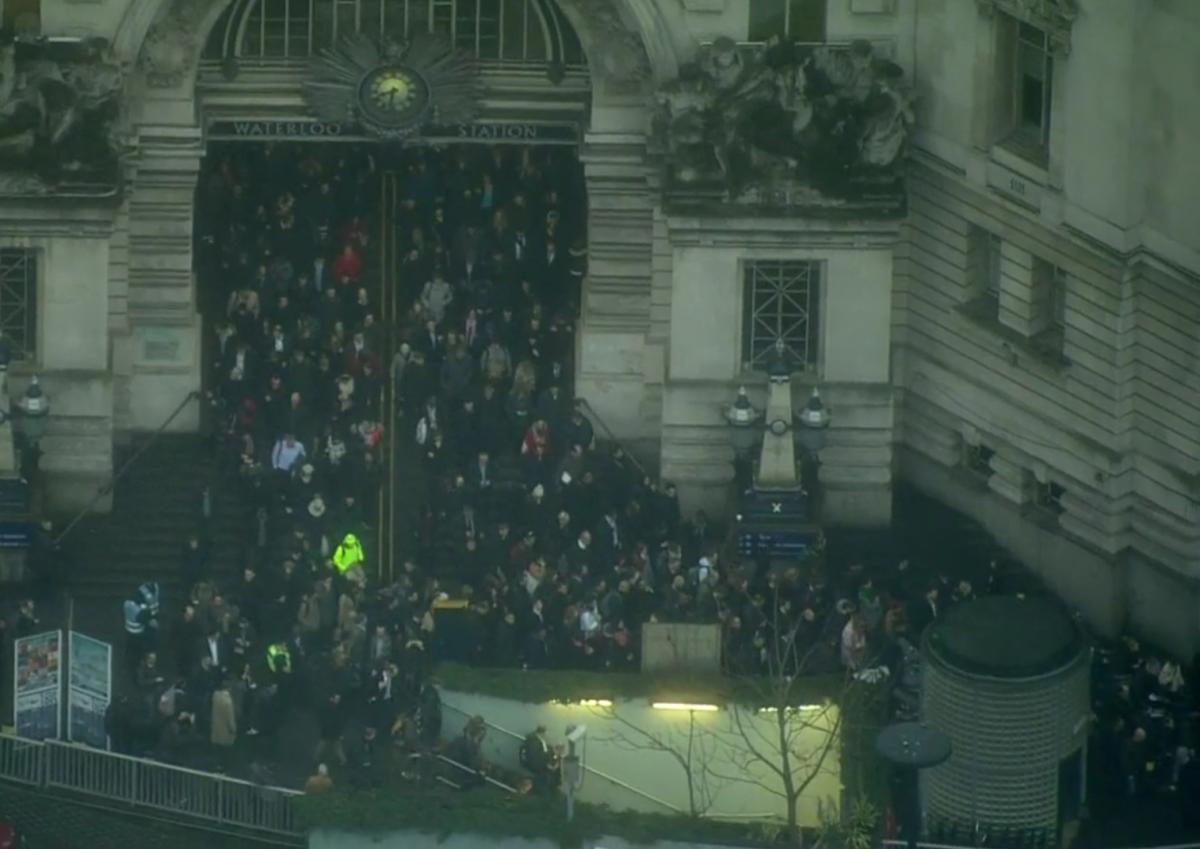 Londra'da metro krizi