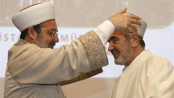 İstanbul Müftülüğü'nü Hasan Kamil Yılmaz devraldı