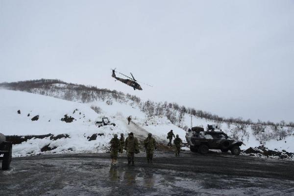 Mehmetçik'ten ağır kış şartlarında operasyon