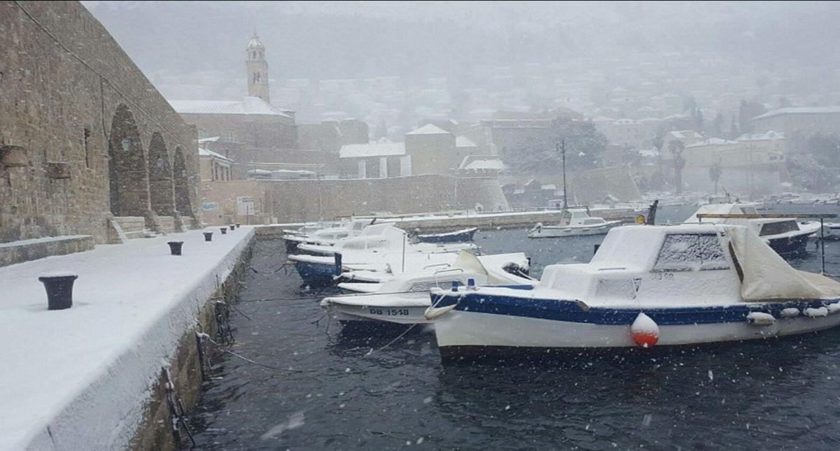 Kar yağışı Avrupa'yı etkisi altına aldı