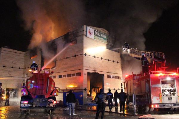 Batman'da fabrikada yangın