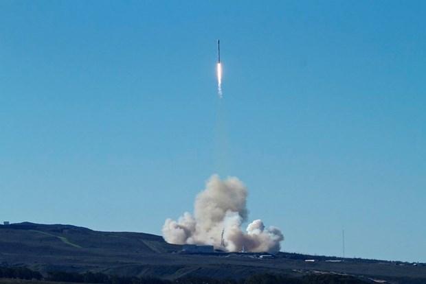 Falcon 9 roketi yeniden fırlatıldı