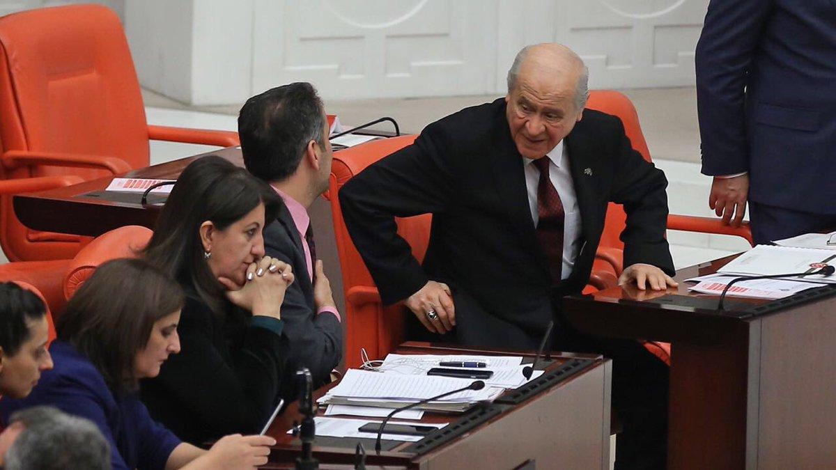 Devlet Bahçeli HDP'li Ahmet Yıldırım'la muhabbet etti