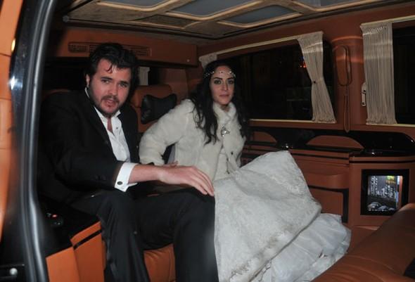 Tarık Akan'ın oğlu evlendi