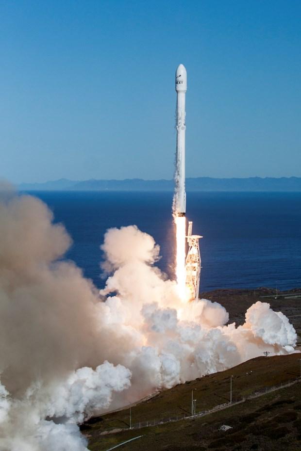 Falcon 9 roketi yeniden fırlatıldı