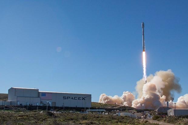 Falcon 9 roketi yeniden fırlatıldı