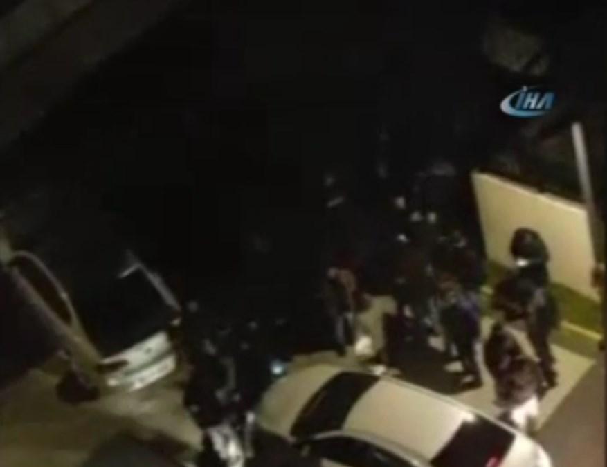 Reina saldırganının siteden çıkarılış anı kamerada