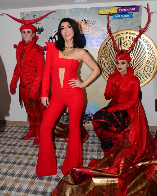 Hande Yener: İkinci baharımı yaşıyorum