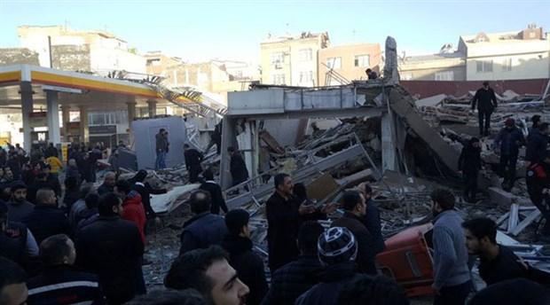 Zeytinburnu'nda yıkılan bina raporlu çıktı