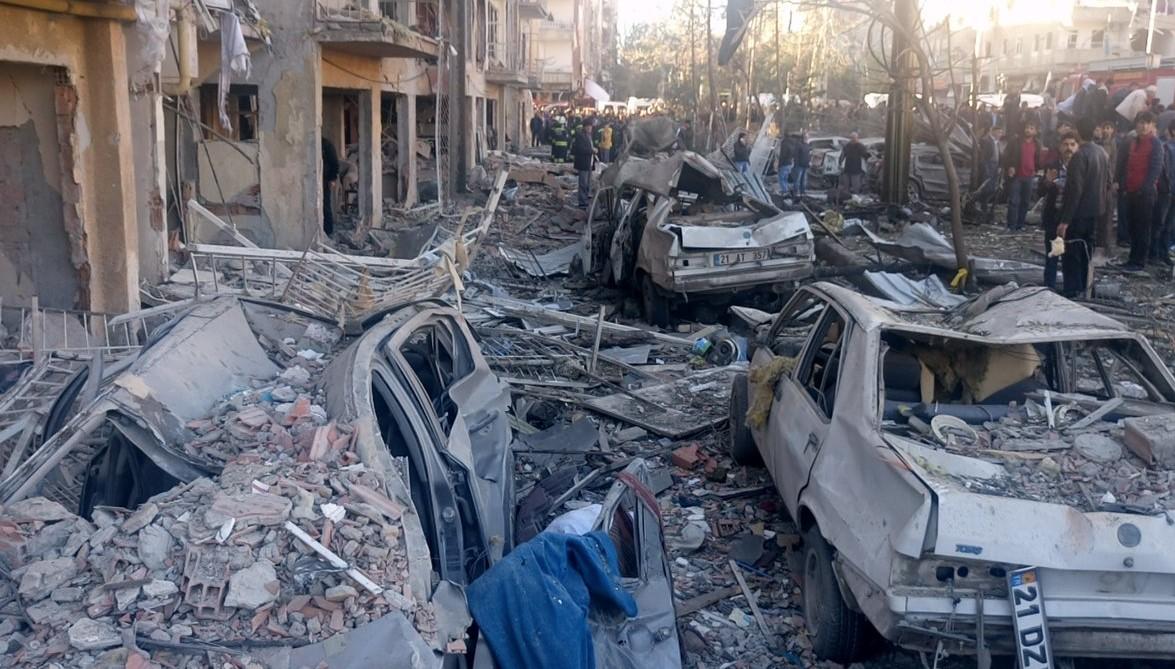 Diyarbakır'da terör mağdurlarına yardım