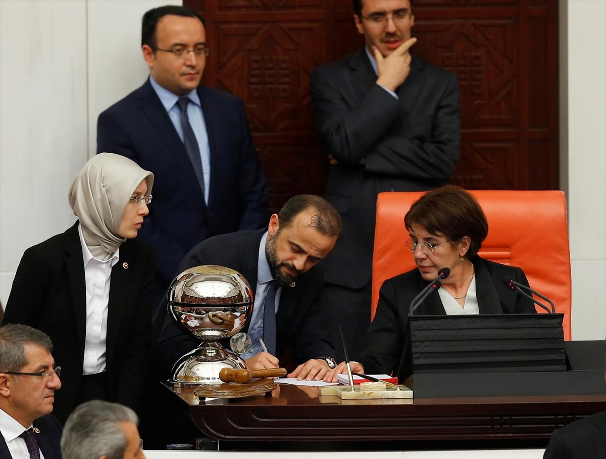 CHP'li katip üye 7. maddenin oy tutanağını imzalamadı