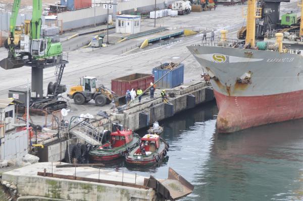 İzmit Körfezi'ni kirleten firmaya 2 milyon 100 bin lira ceza