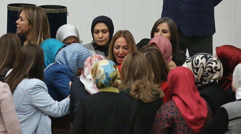 AK Partili Gökçen Özdoğan Enç'e 10 gün rapor verildi