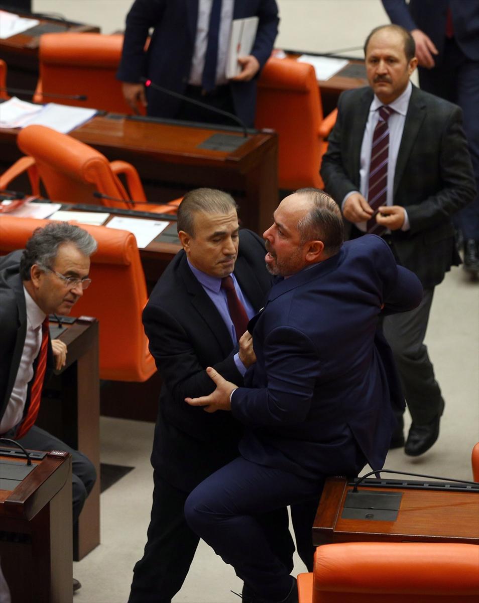 TBMM'de bakan pazarlığı kavgası