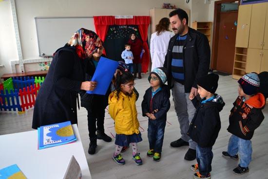 Yozgatlı beşizlerin ilk karne heyecanı