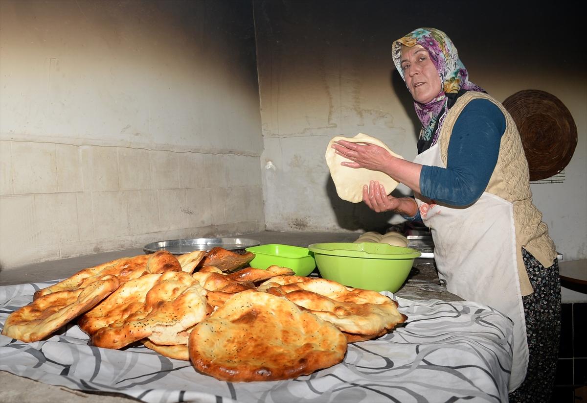 Bitlis'li kadın borçla kurduğu işte 4 kişiyi çalıştırıyor