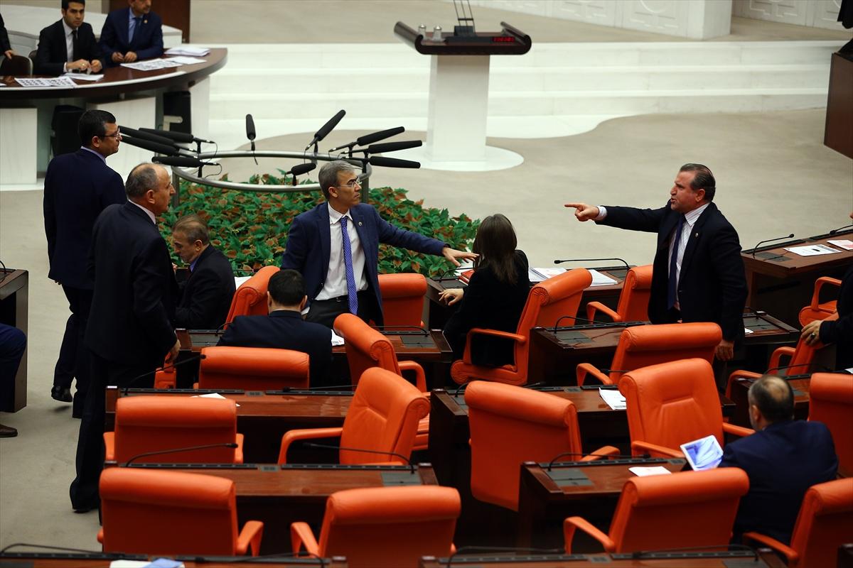 TBMM'de bakan pazarlığı kavgası