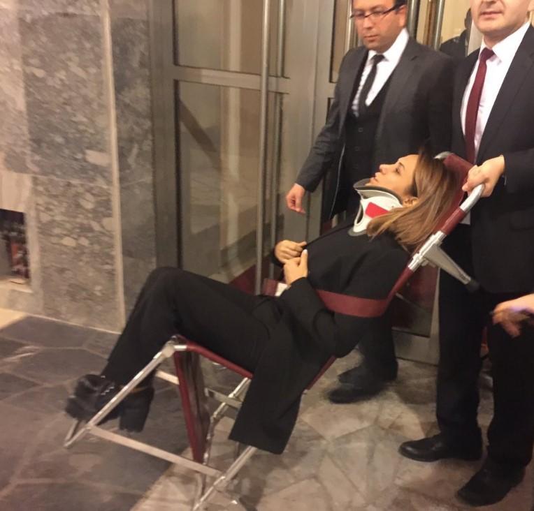 AK Partili Gökçen Özdoğan Enç'e 10 gün rapor verildi